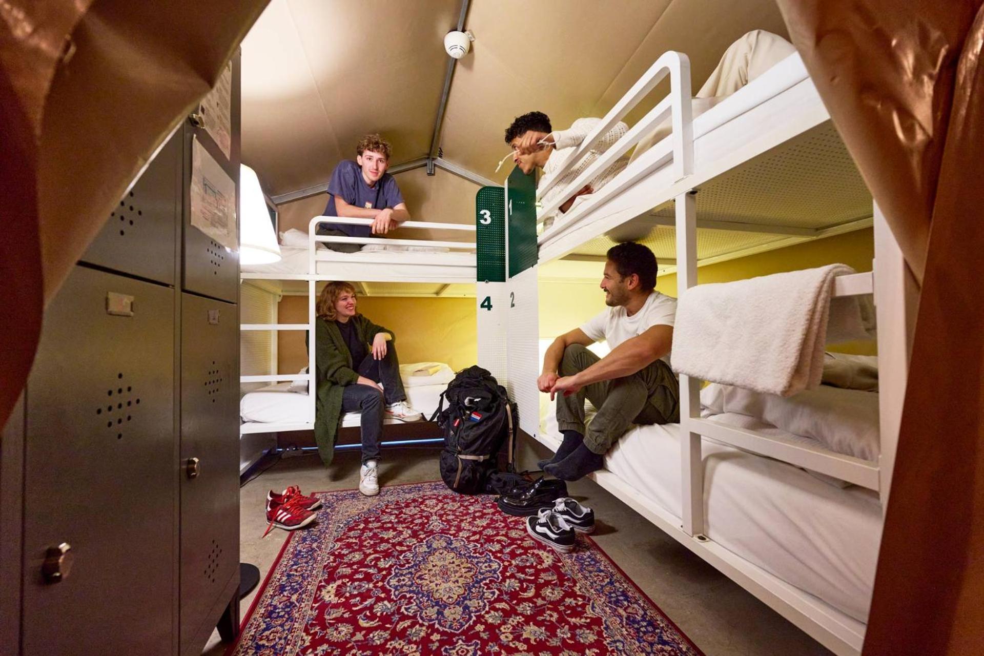Urban Camper Hostel & Bar Copenhagen Exterior photo